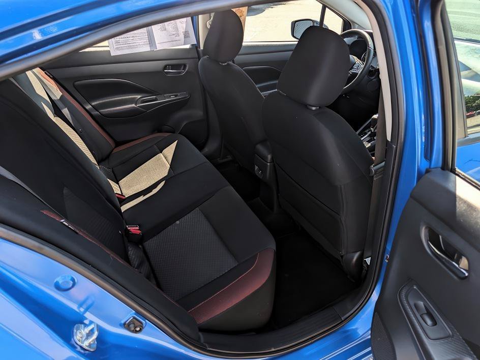 Used 2024 Electric Blue Metallic Nissan SR image 25