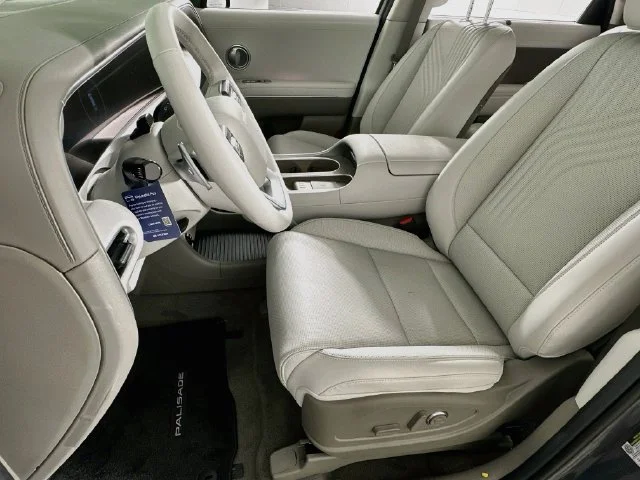 New 2027 Gray Hyundai SEL image 9