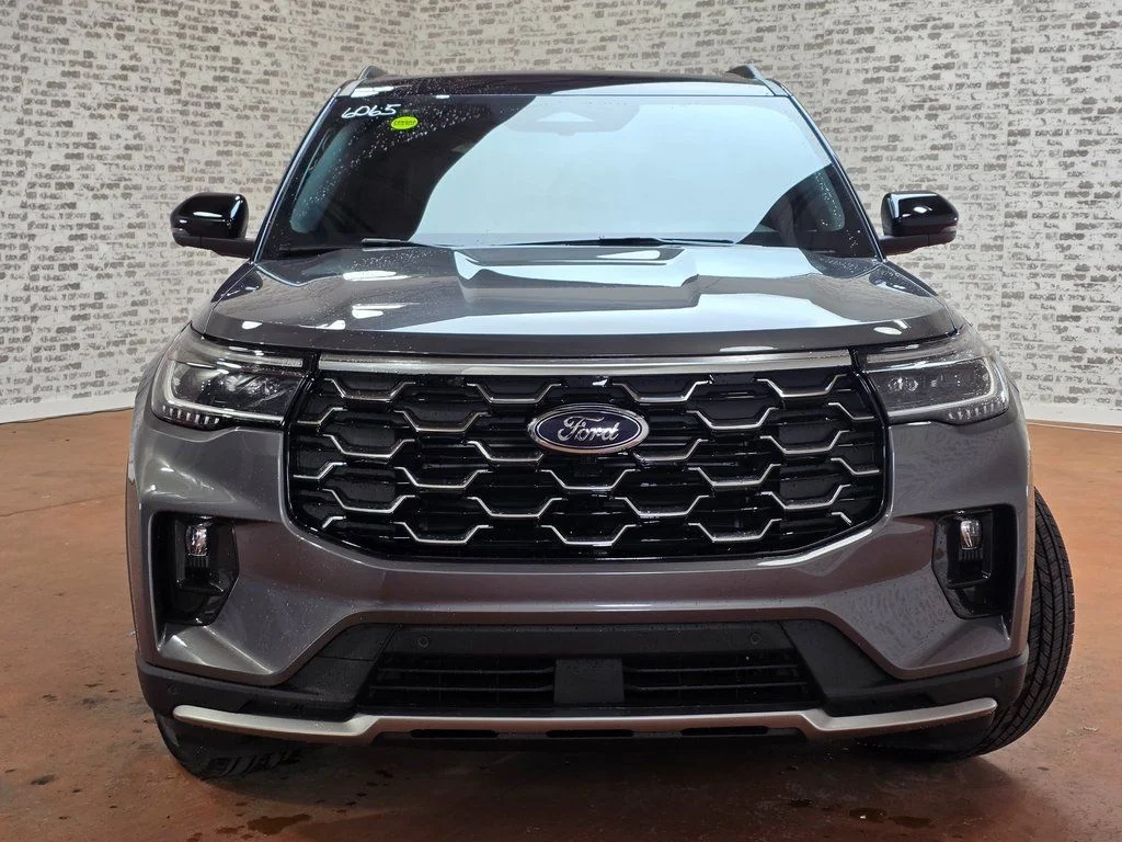 New 2026 Gray Ford Platinum image 3