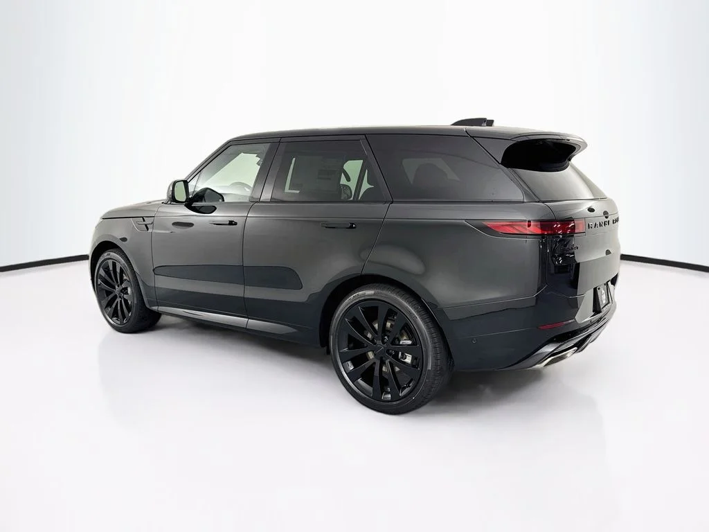 New 2027 Santorini Black Land Rover Dynamic SE image 7