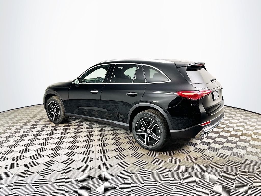 New 2026 Black Mercedes-Benz GLC 300 image 4
