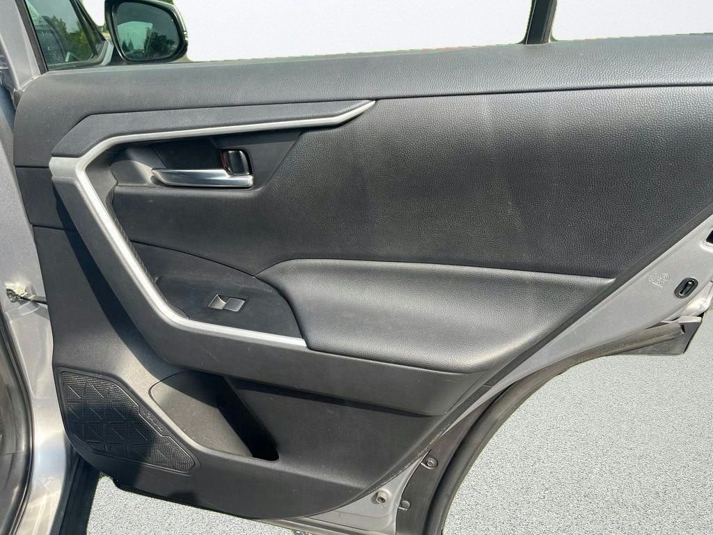Used 2021 Silver Toyota XLE Premium image 24