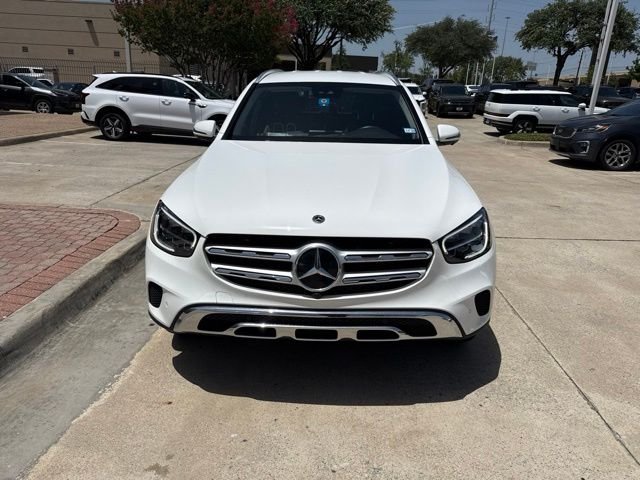Used 2022 White Mercedes-Benz GLC 300 image 3