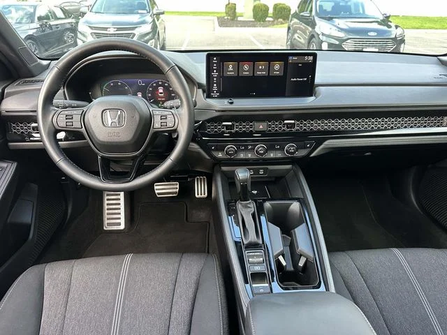 Certified Used 2025 Solar Silver Metallic Honda Sport image 13