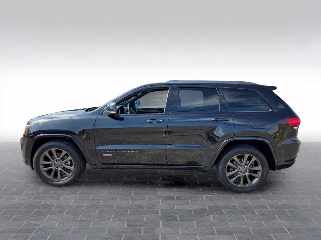 Used 2016 Black Jeep Limited image 4