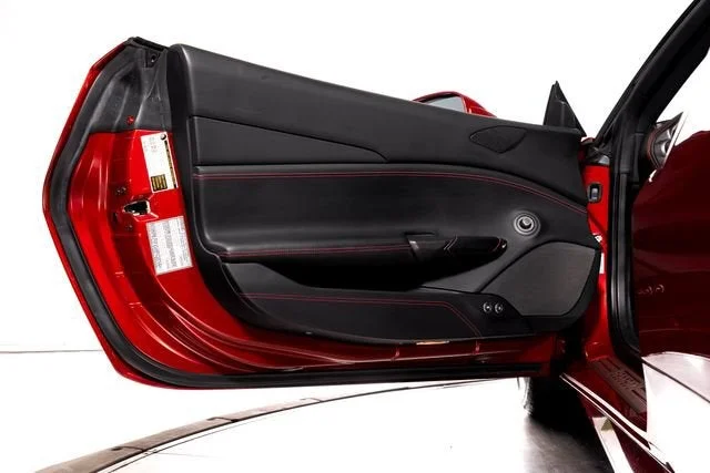 Certified Used 2018 Rosso Fiorano Ferrari  image 60