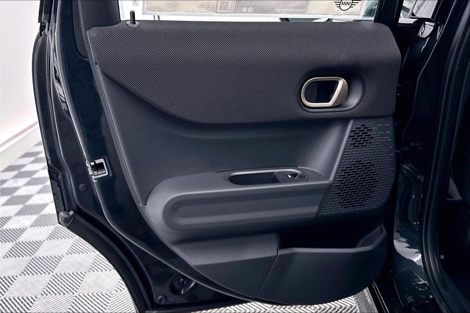 New 2026 Black Roof and Mirror Caps MINI Cooper S image 20