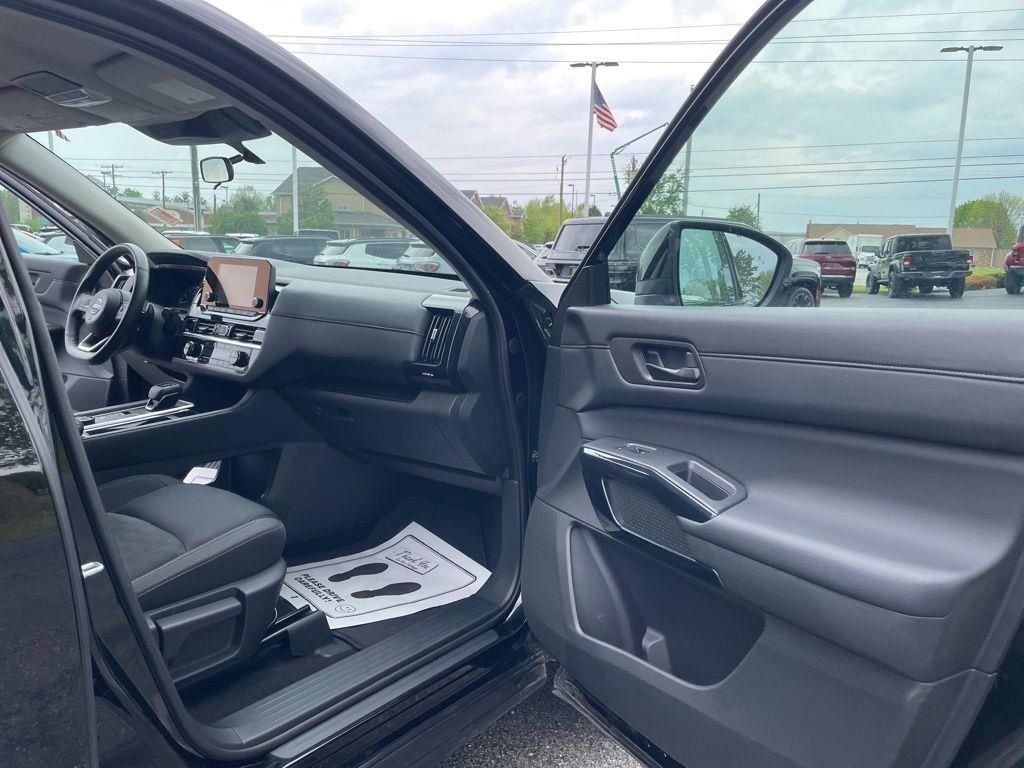 Used 2025 Black Nissan SV image 38