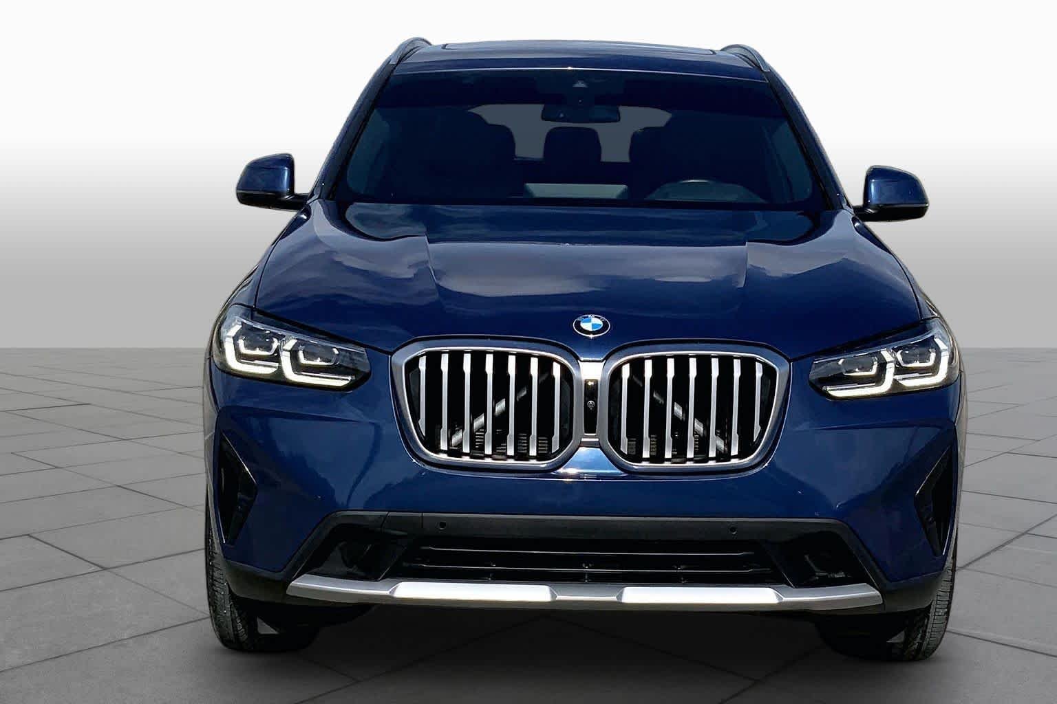 Used 2023 Phytonic Blue Metallic BMW sDrive30i image 4