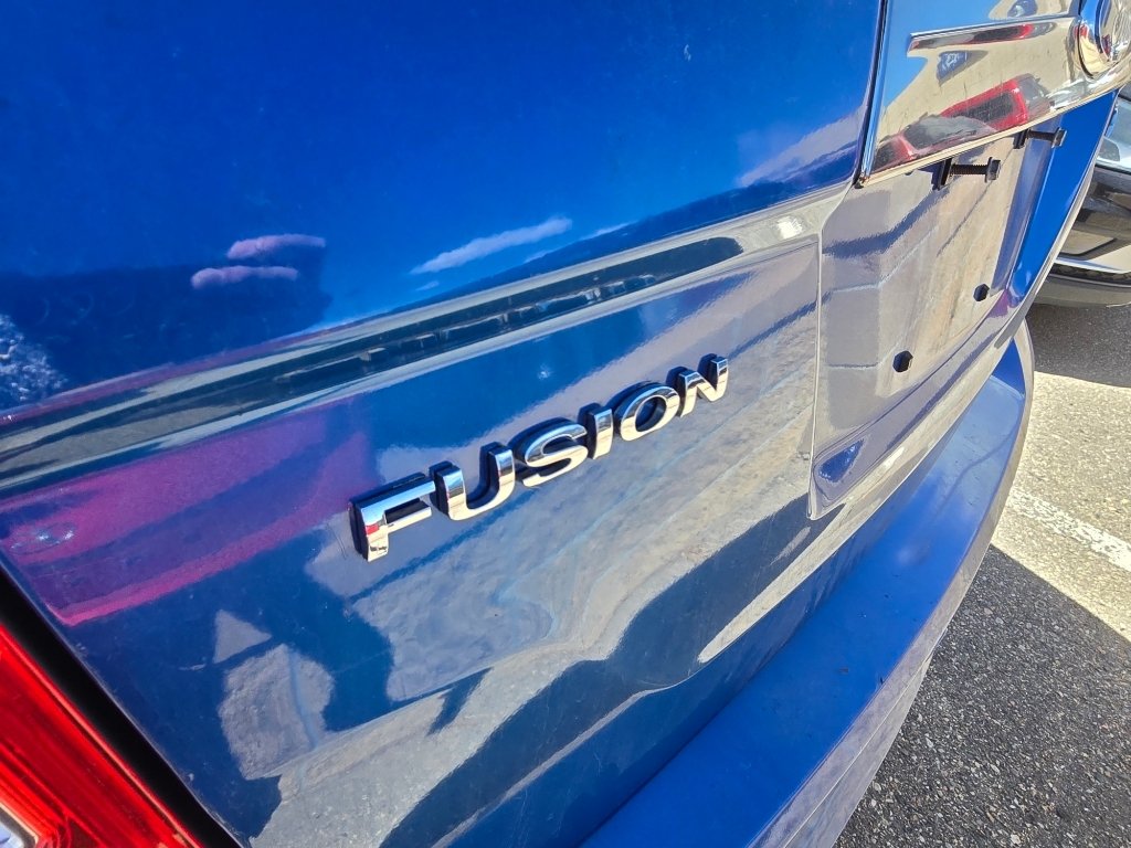 Used 2011 Blue Flame Metallic Ford SPORT image 8