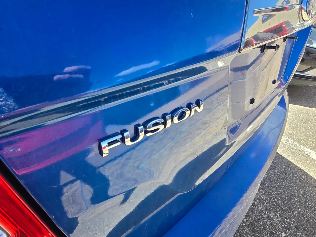 Used 2011 Blue Flame Metallic Ford SPORT image 8