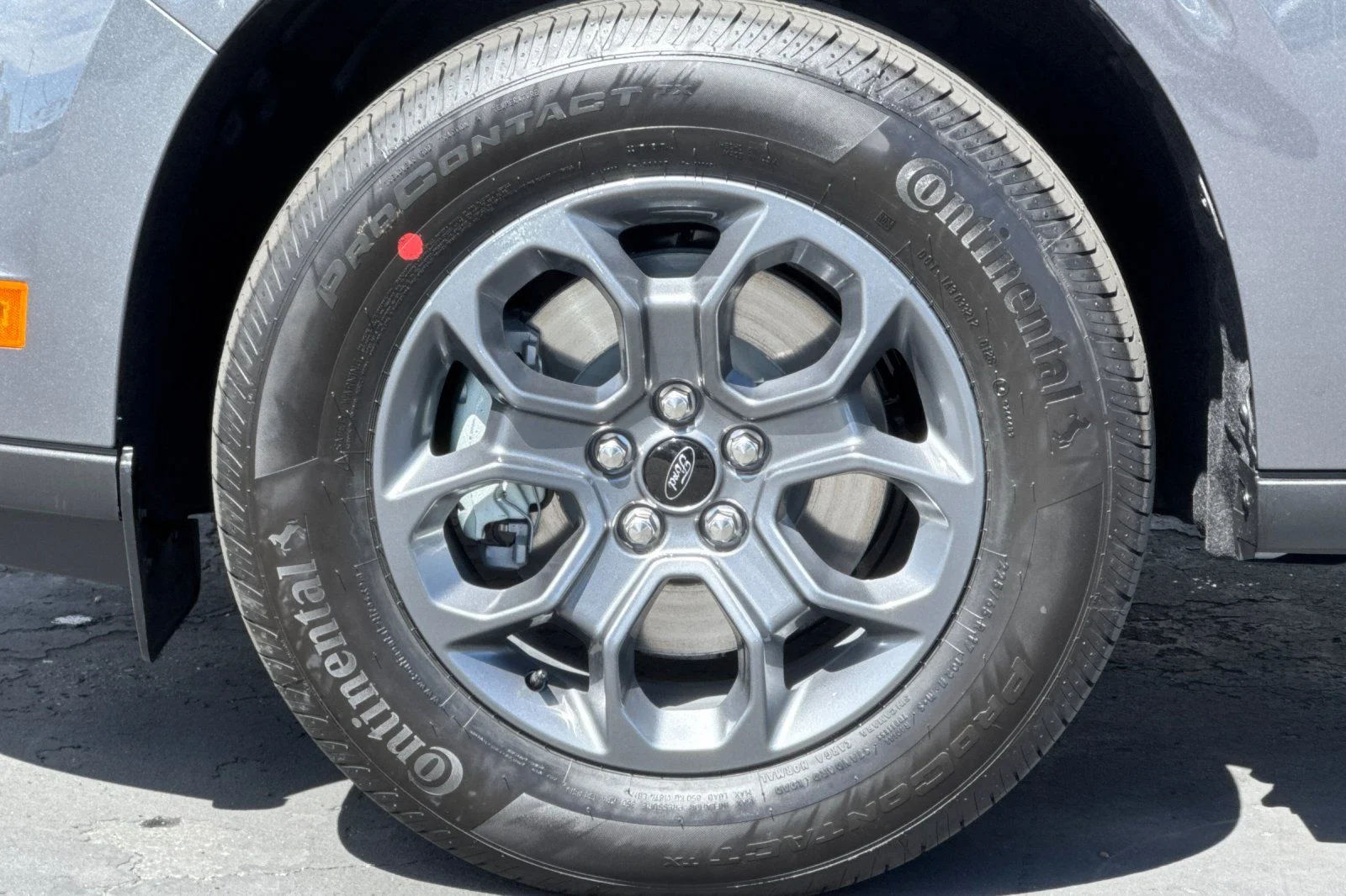 New 2026 Carbonized Gray Metallic Ford XLT image 29