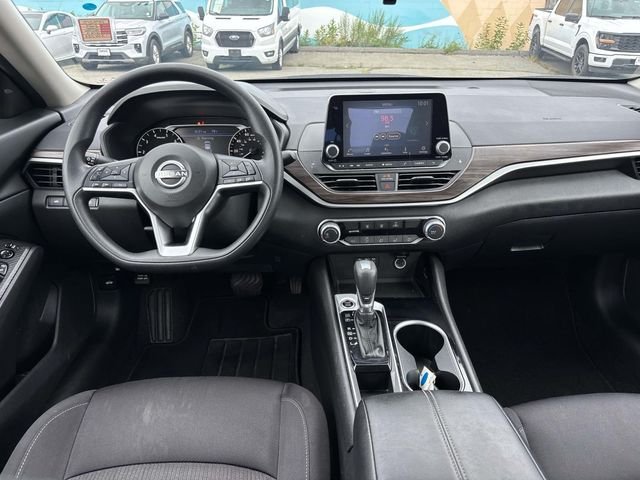 Used 2024 Gun Metallic Nissan 2.5 SV image 12