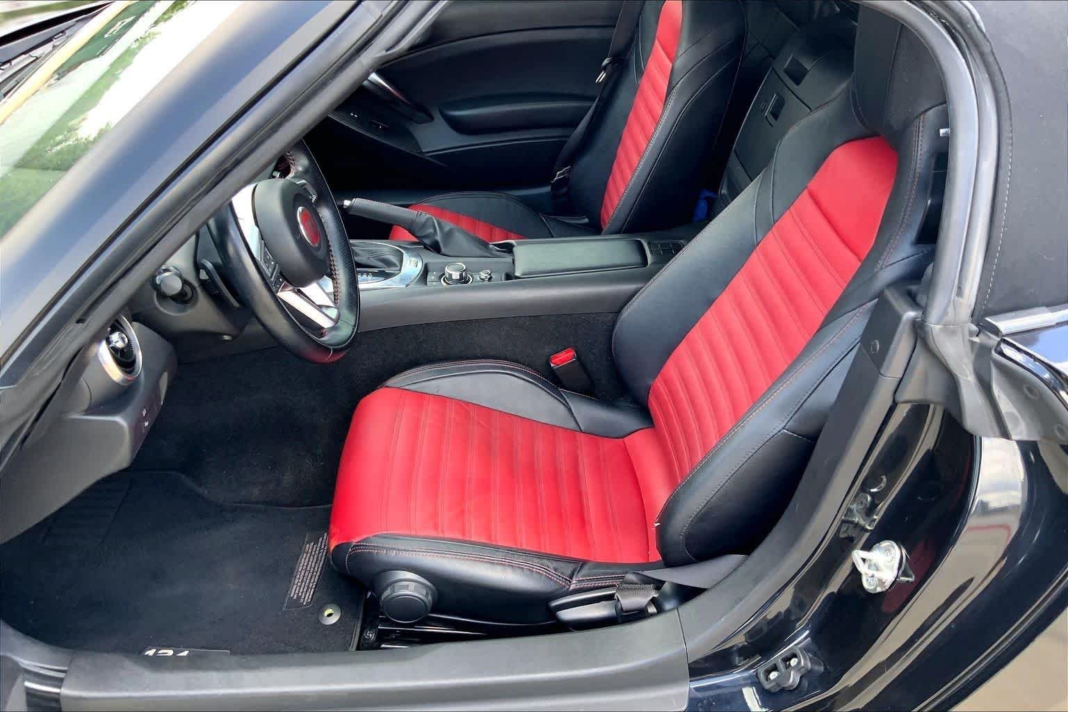 Pre-Owned 2018 FIAT 124 Spider Abarth