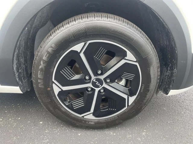 2026 Kia Niro LX - Photo 41