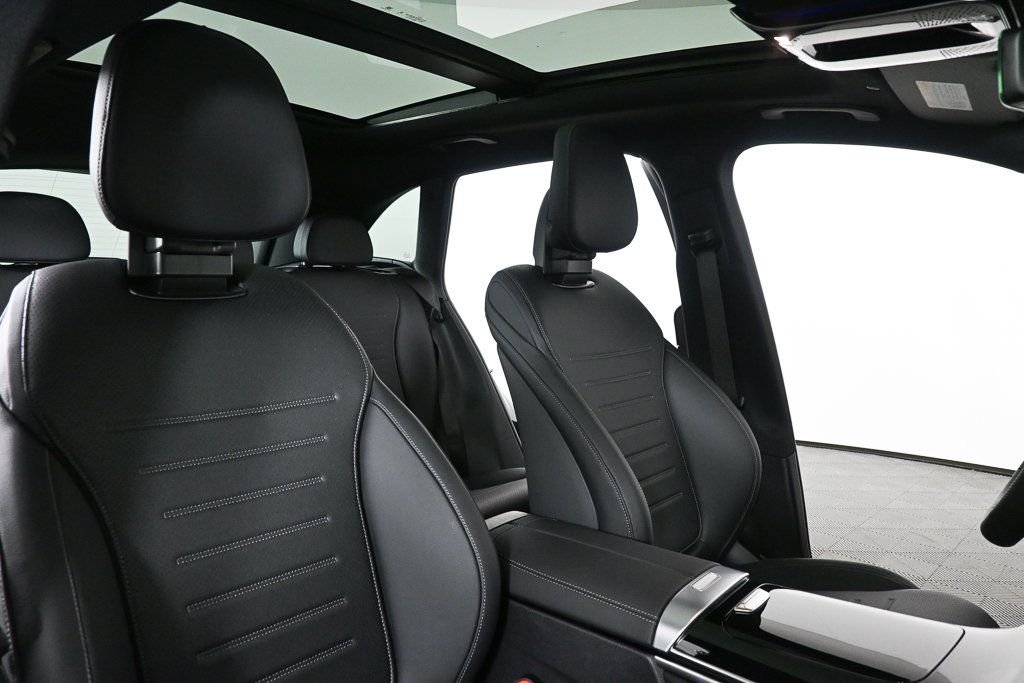 New 2026 Black Mercedes-Benz GLC 300 image 19