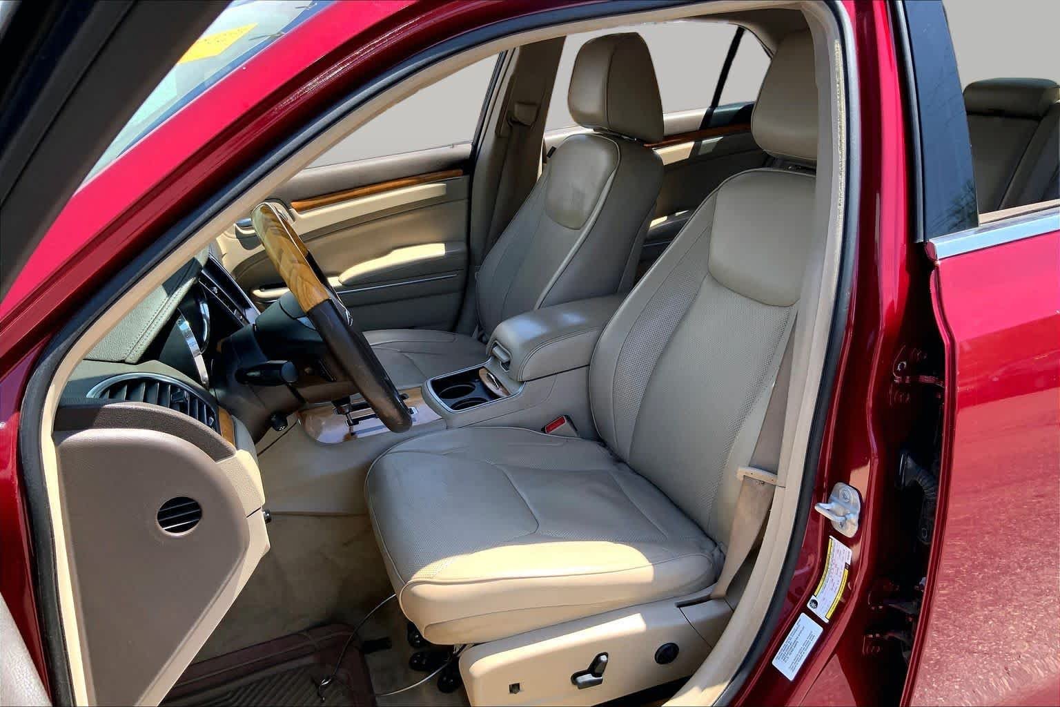Pre-Owned 2014 Chrysler 300 300C