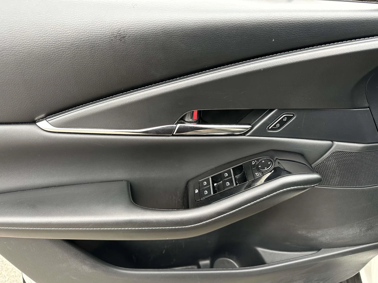2025 Mazda CX-30 Preferred - Photo 17
