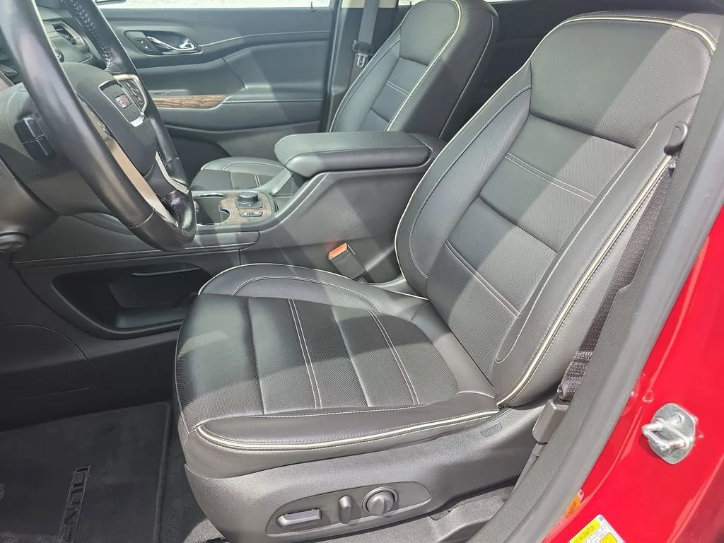2020 GMC Acadia Denali - Photo 20