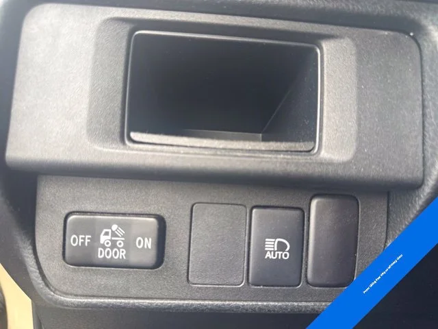 Used 2018 Quicksand Toyota SR5 image 17