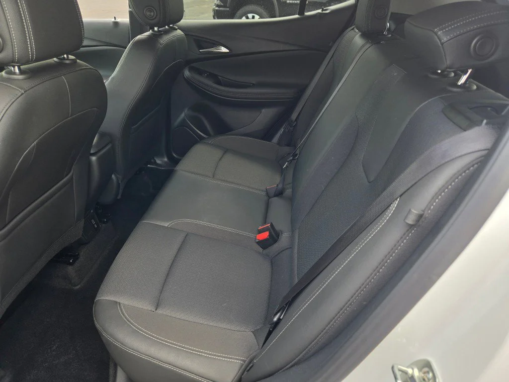 Used 2025 Summit White Buick Preferred image 16