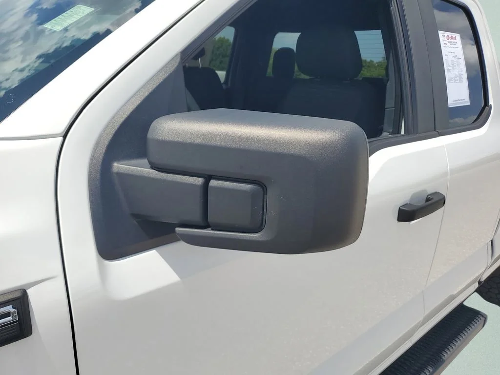 Used 2021 White Ford XL image 26