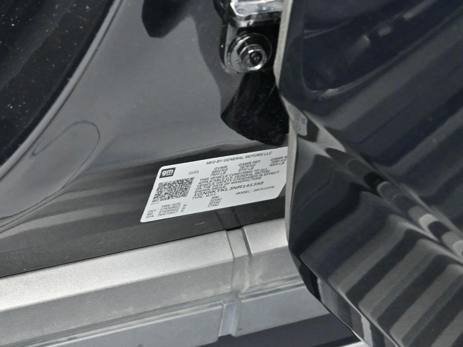 Used 2022 Black Chevrolet High Country image 41