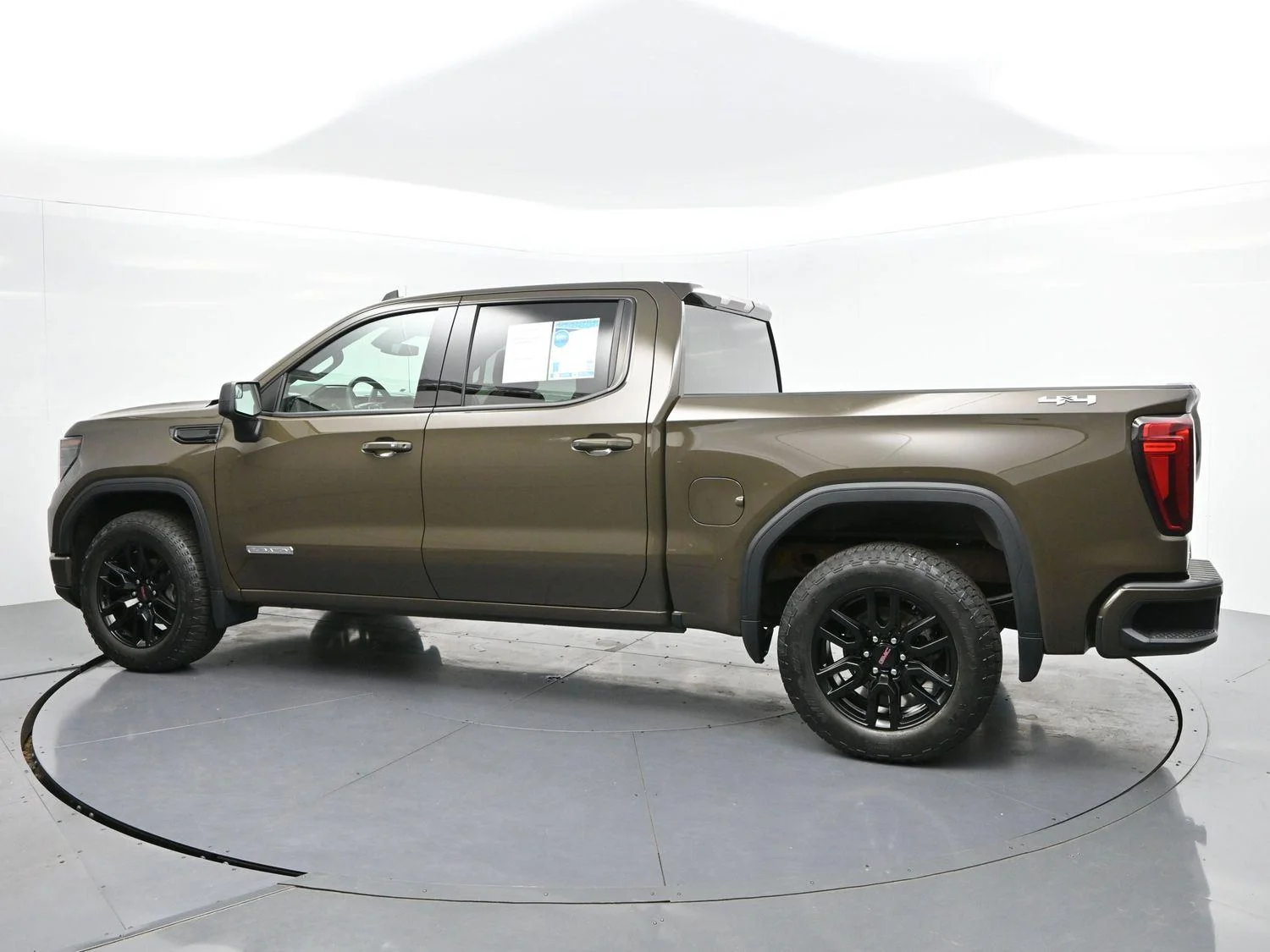 Used 2023 Deep Bronze Metallic GMC Elevation image 5