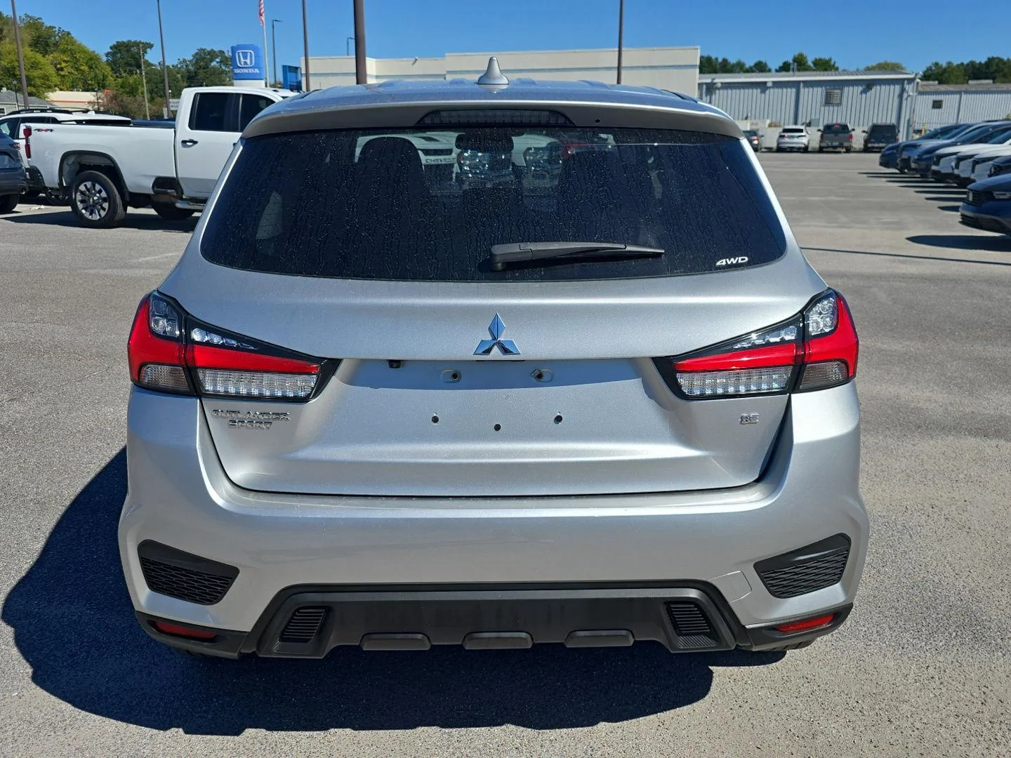 Used 2026  Mitsubishi SE image 4