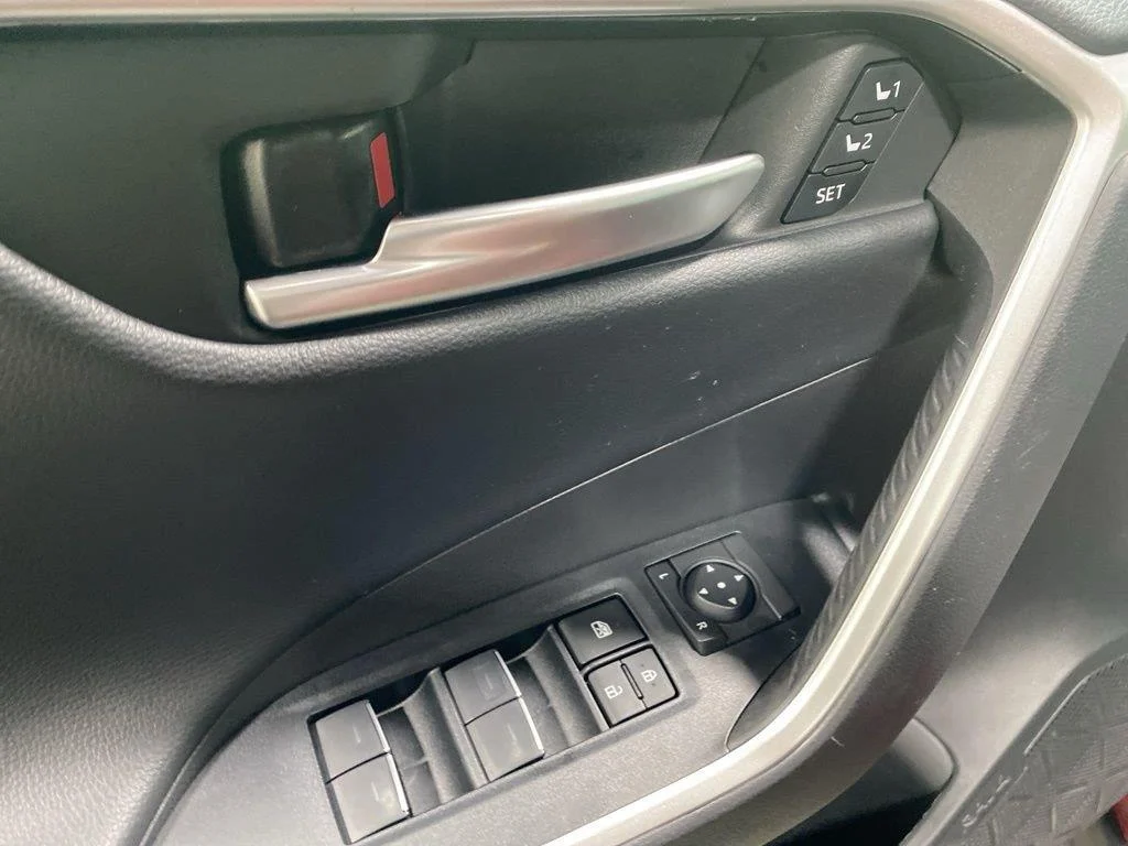 Used 2023 Pearl Toyota Limited image 17