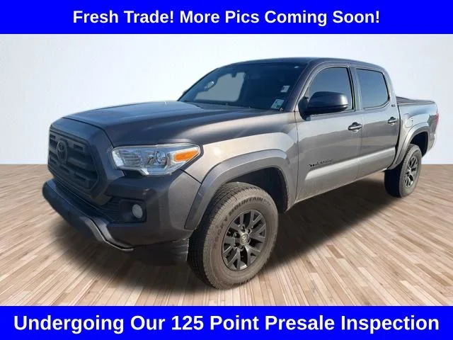 2017 Toyota Tacoma SR5 Double Cab 4x2 V6 Auto Short Bed's photo