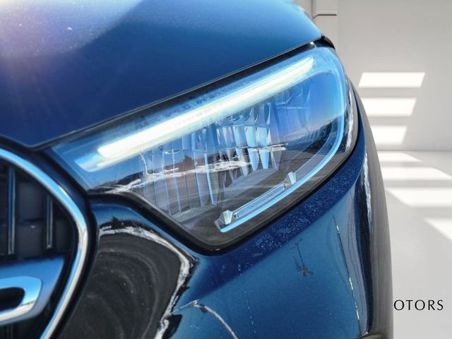 Used 2026 Black Mercedes-Benz GLC 300 image 8