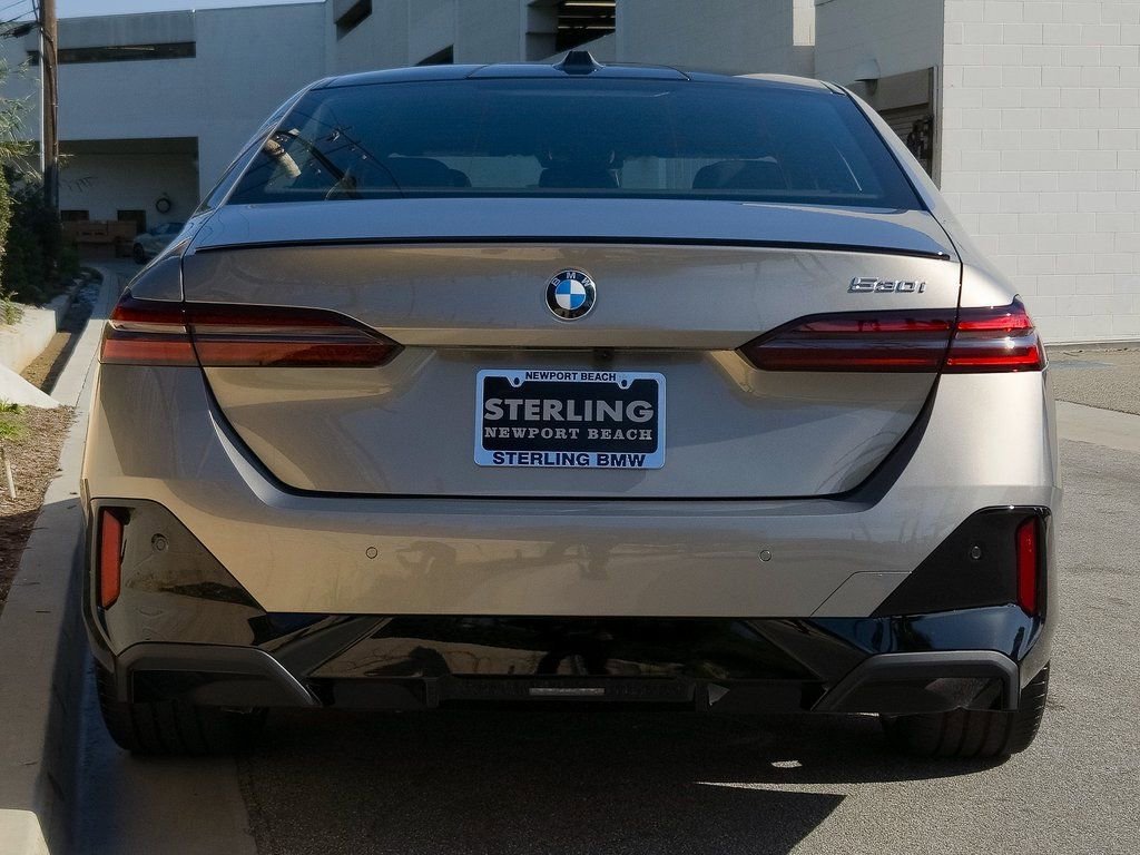 New 2026 Oxide Grey Metallic BMW 530i image 6