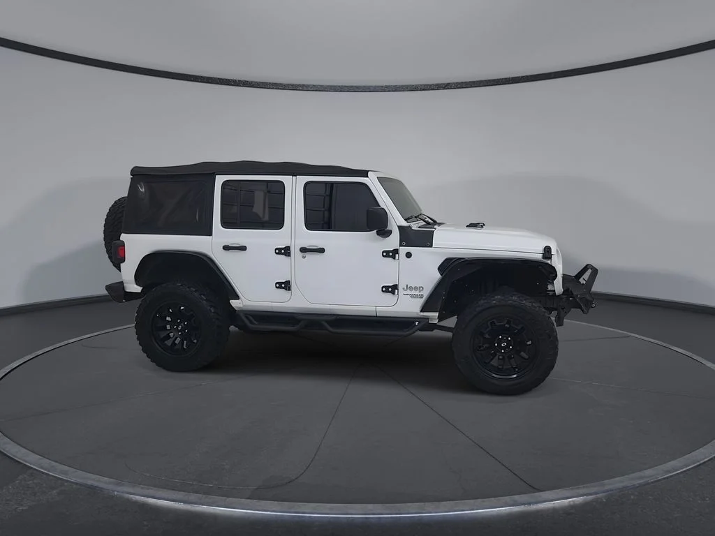 Used 2018 White Jeep Unlimited Sport image 18