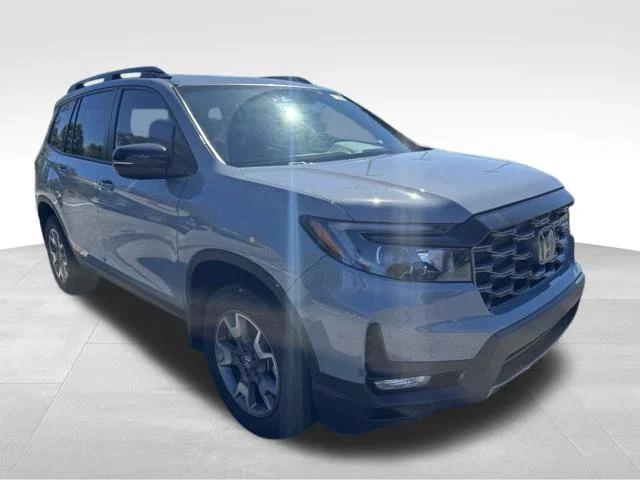 Used 2023 Gray Honda TrailSport image 3