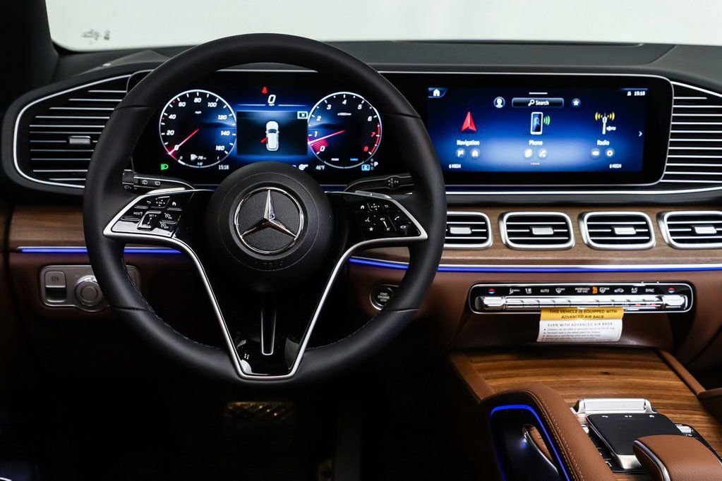 New 2026 MANUFAKTUR Ireland Mid Green Metallic Mercedes-Benz GLE 350 image 32