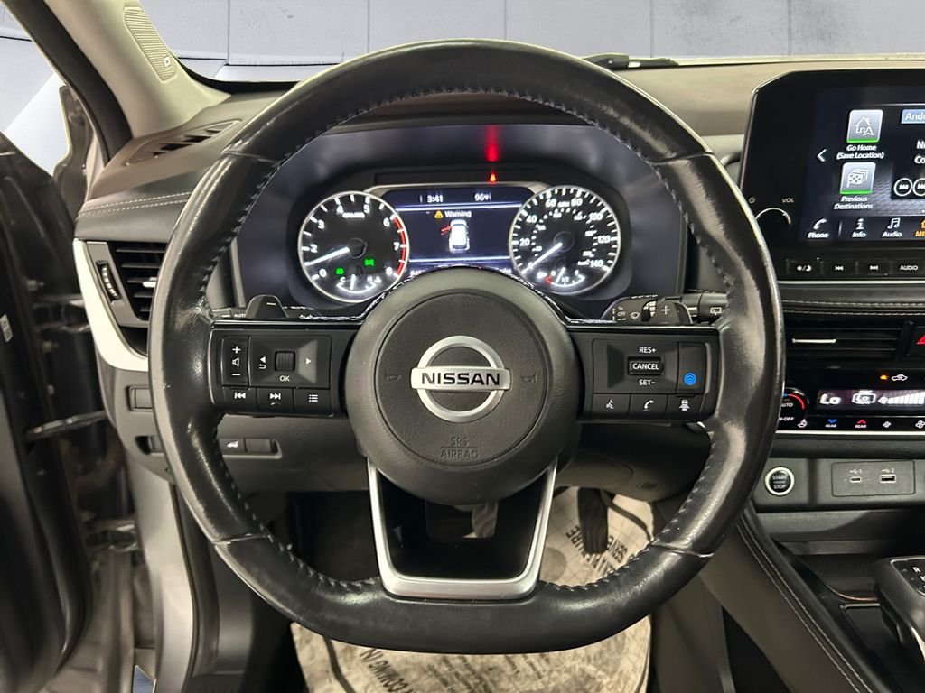 Used 2021 Gray Nissan SL image 9