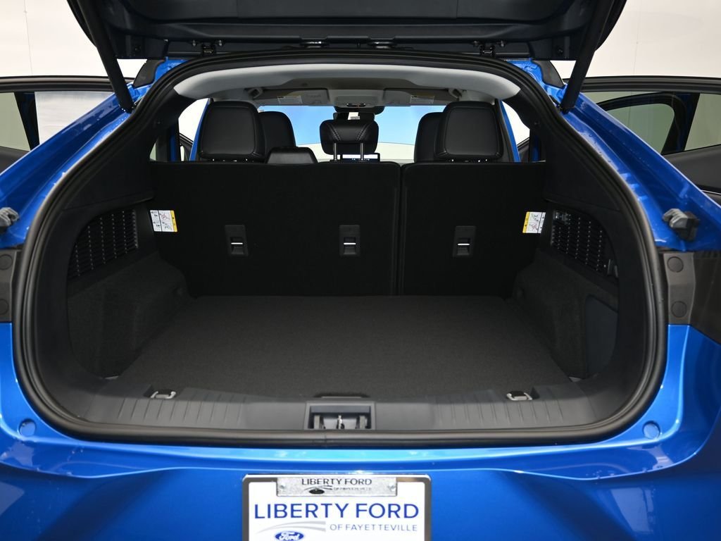 2025 Ford Mustang Mach-E Premium - Photo 11