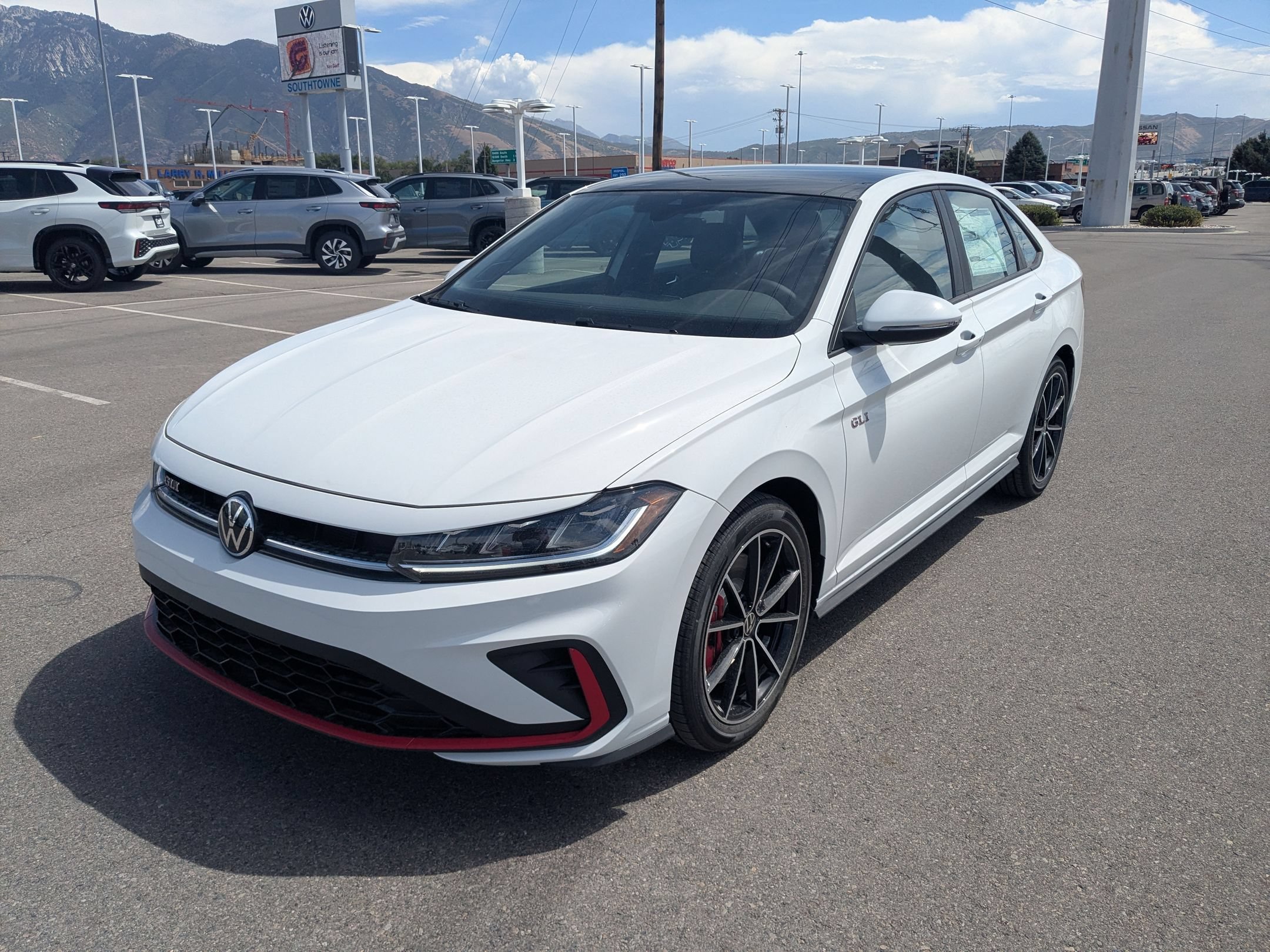 New 2026 Pure White Volkswagen Autobahn image 8