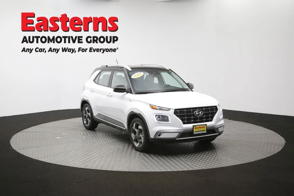 Used 2025 White Hyundai Limited image 49