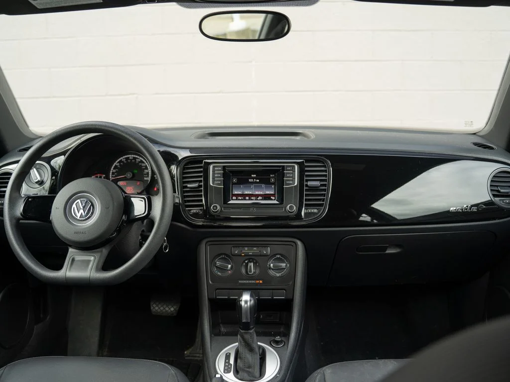 Used 2016 Black Volkswagen 1.8T image 20