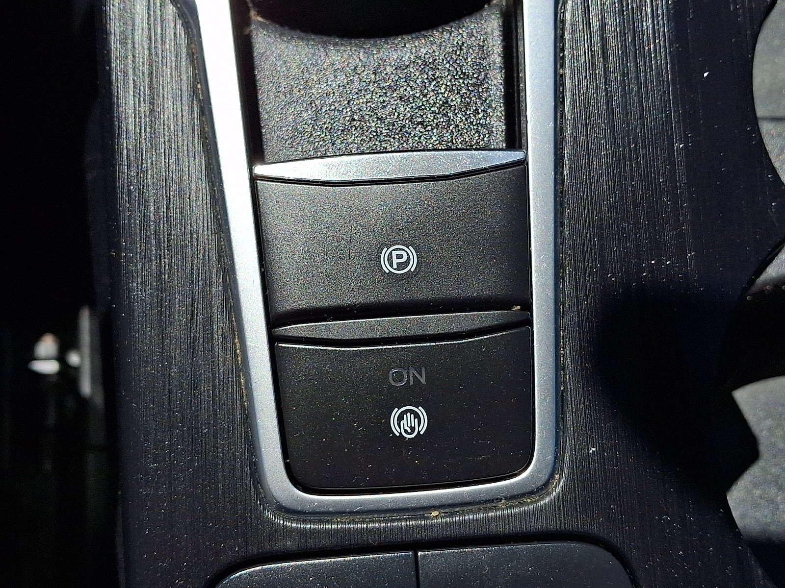 Used 2022 Agate Black Metallic - UM Ford SE image 24
