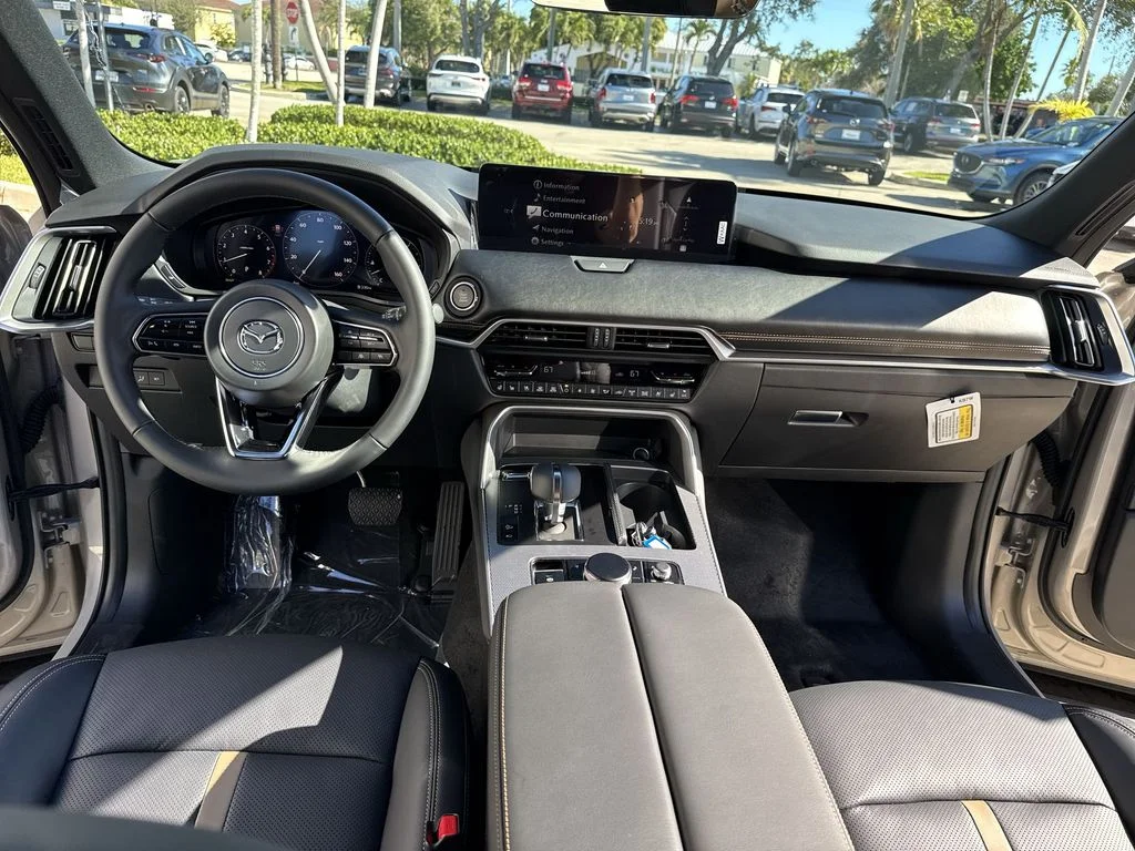 New 2026 Platinum Mazda 3.3 Turbo Premium Plus AWD image 36