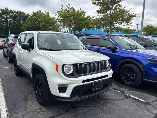 Used 2022 Alpine White Clearcoat Jeep Sport image 1