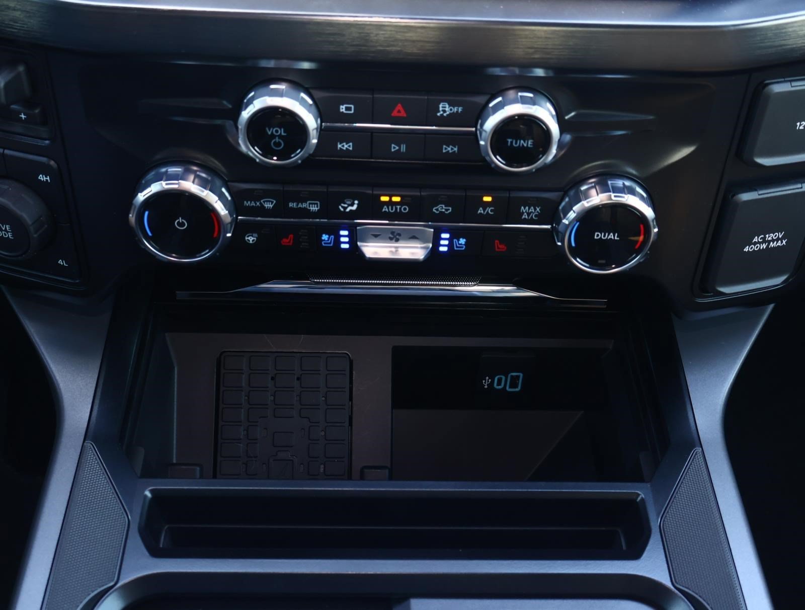 Used 2026 Blue Ford Lariat image 27
