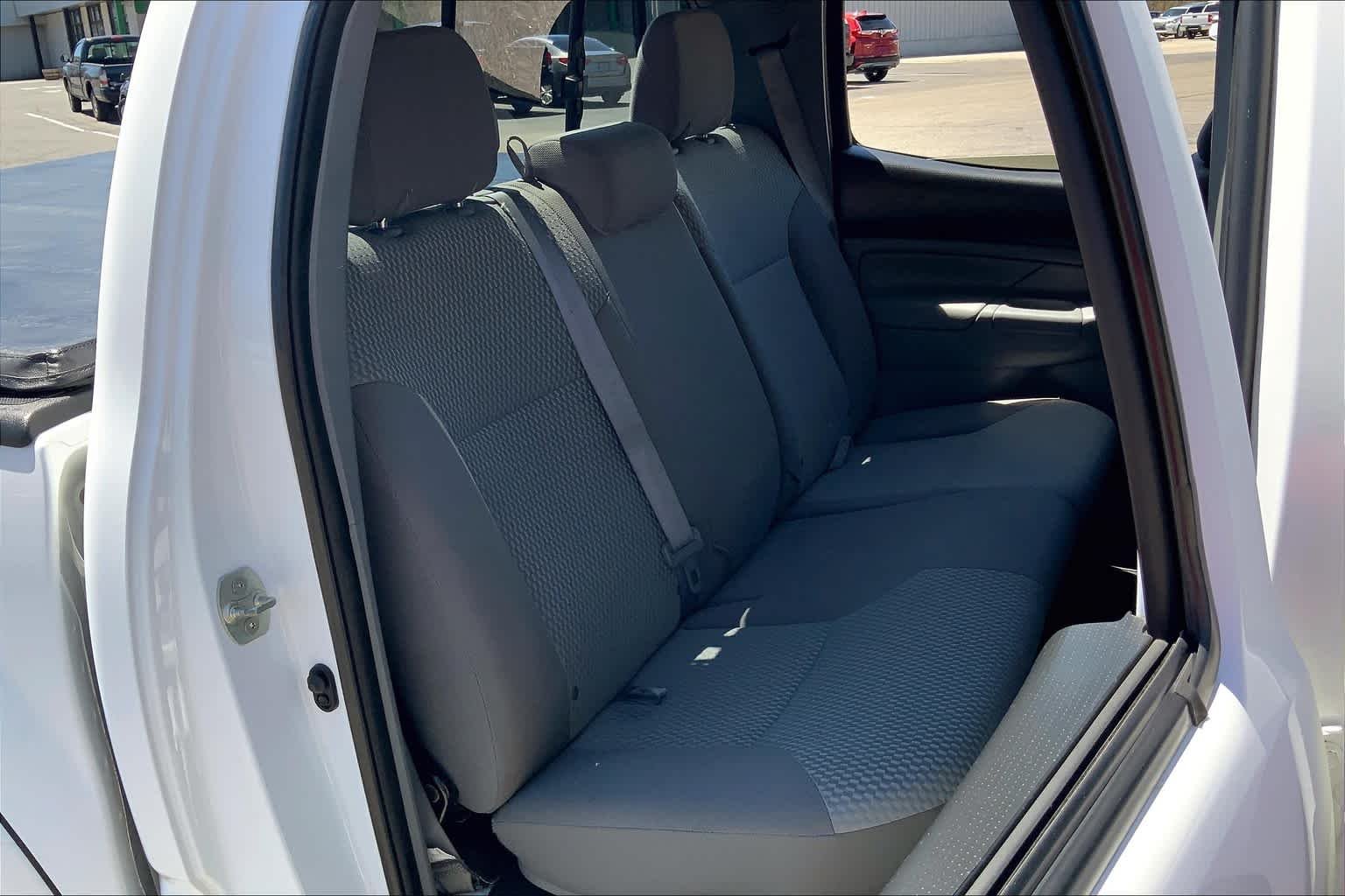 Used 2013 Super White Toyota  image 19