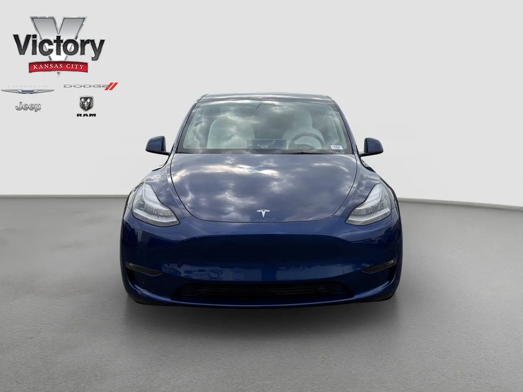 Used 2021 Tesla Model Y Long Range with VIN 5YJYGDEE4MF141610 for sale in Kansas City, KS