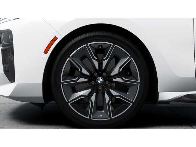 2026 BMW i7 M70 - Photo 7