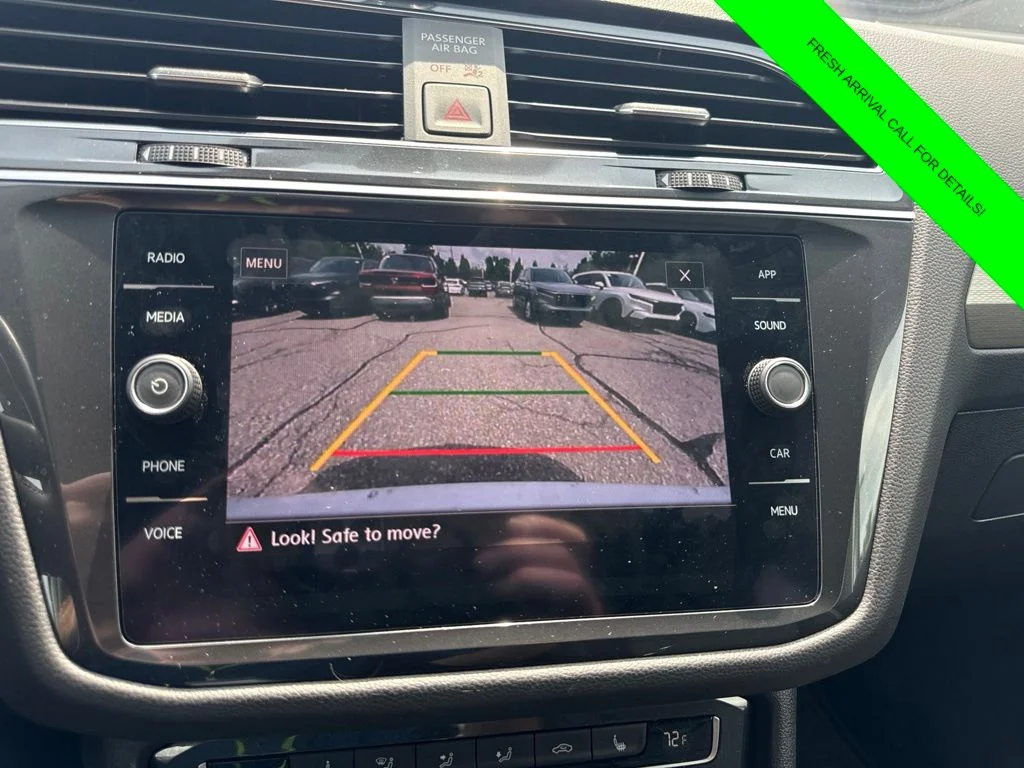 Used 2019 White Volkswagen 2.0T SE image 28