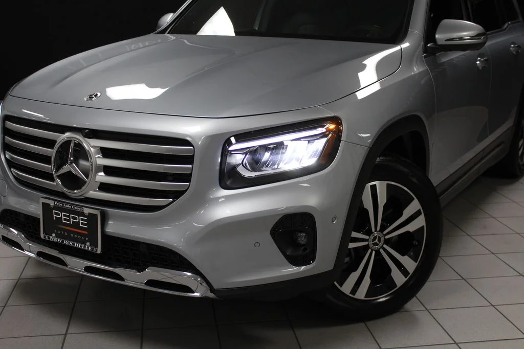 Certified Used 2026 Silver Mercedes-Benz GLB 250 image 7